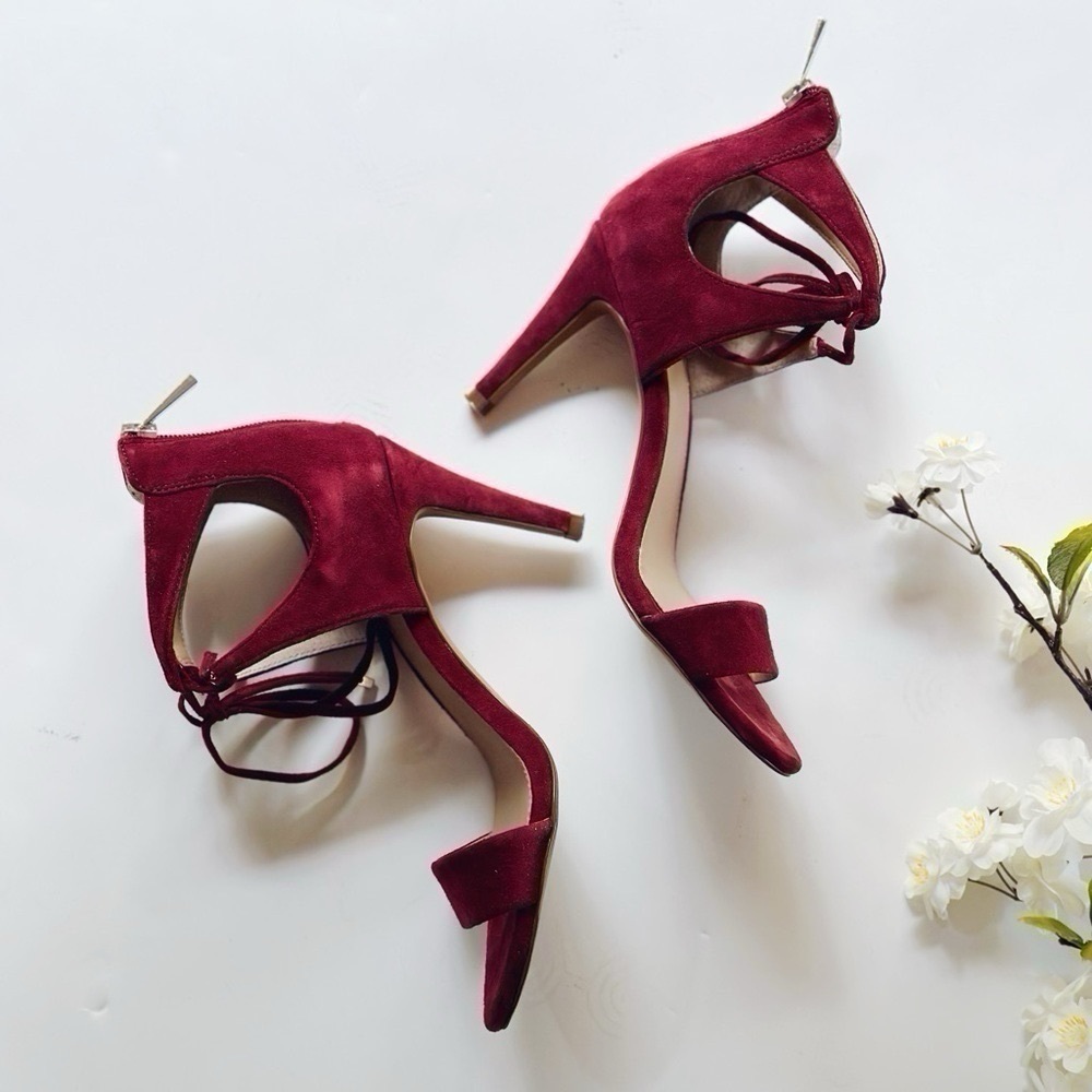 Vince Camuto Lace Up Heels Burgundy - Picture 5 of 8